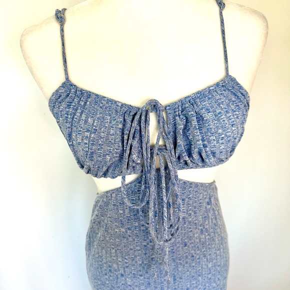Revolves Song Of Style Blue Ribbed Cut Out Dress. - Picture 4 of 10